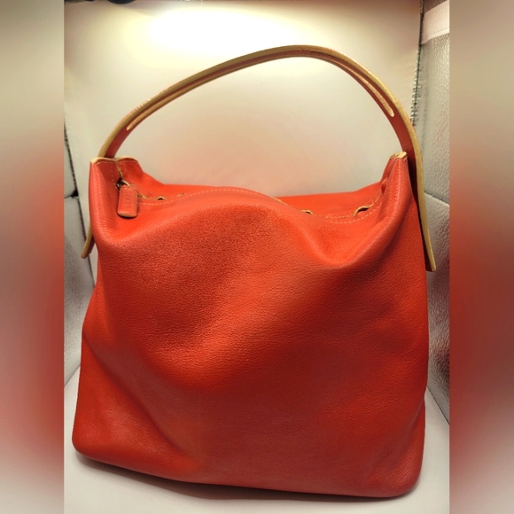 Loewe Leather Coral Bucket Handbag - Picture 3 of 6